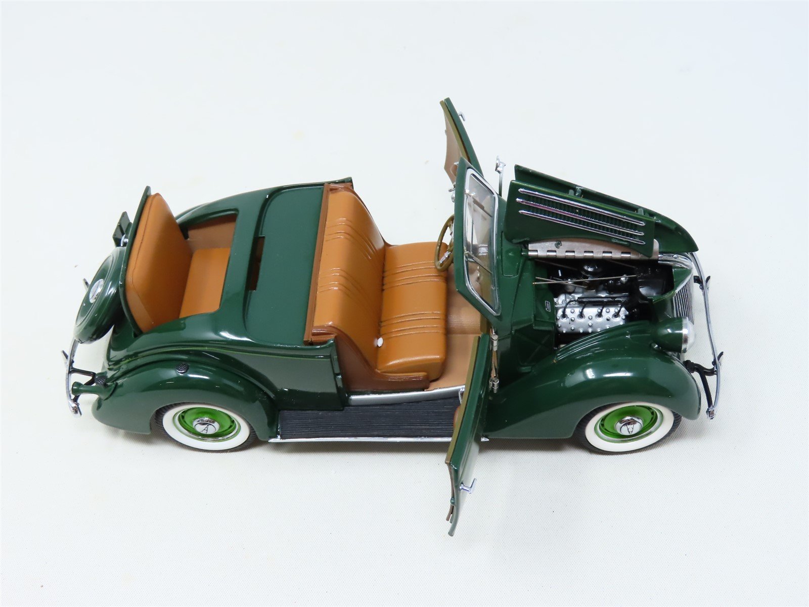 Franklin mint 1 24 scale cars on sale