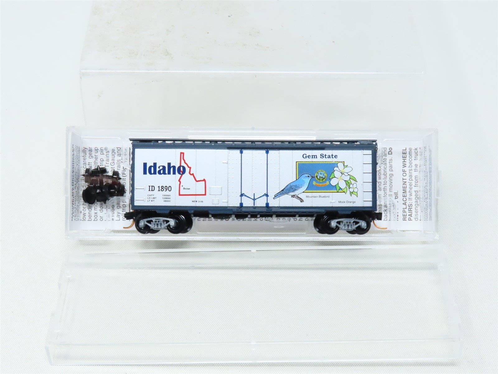 N Scale Micro-Trains MTL 02100398 ID Idaho State 40' Plug Door Box Car #1890
