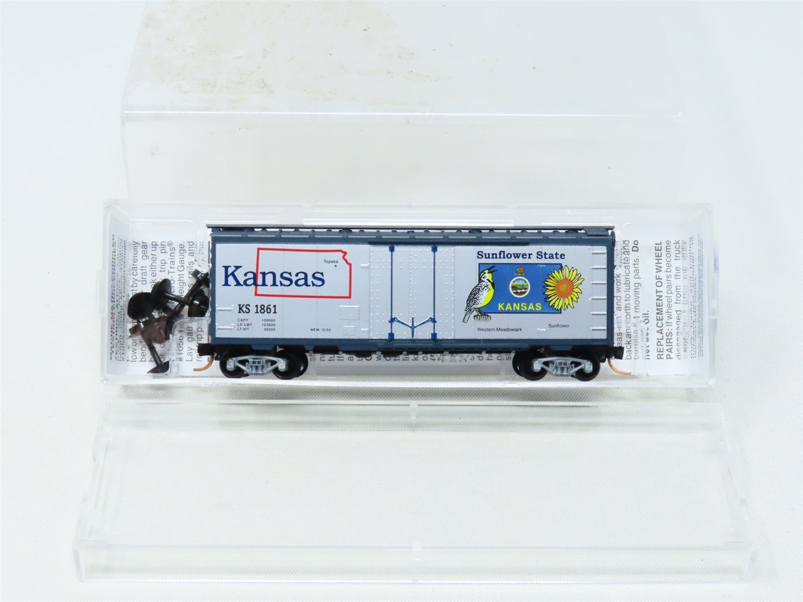 N Scale Micro-Trains MTL 02100396 KS Kansas State 40' Plug Door Box Car #1861