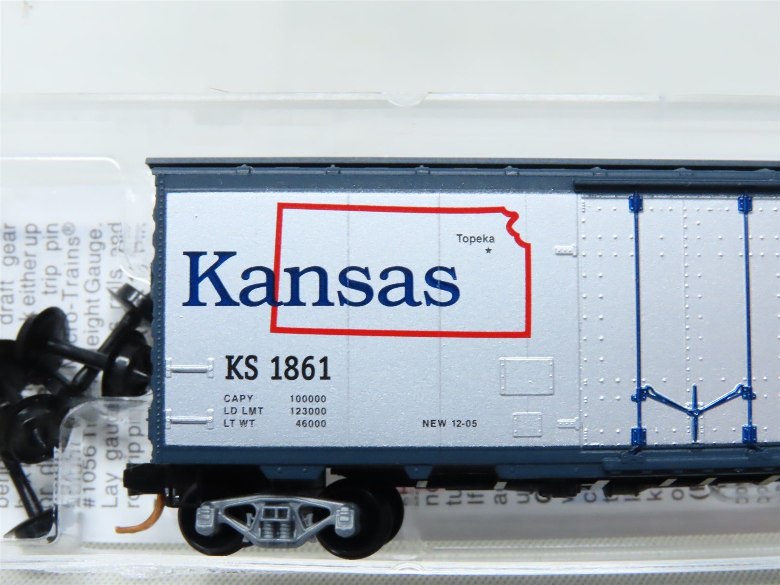 N Scale Micro-Trains MTL 02100396 KS Kansas State 40' Plug Door Box Car #1861