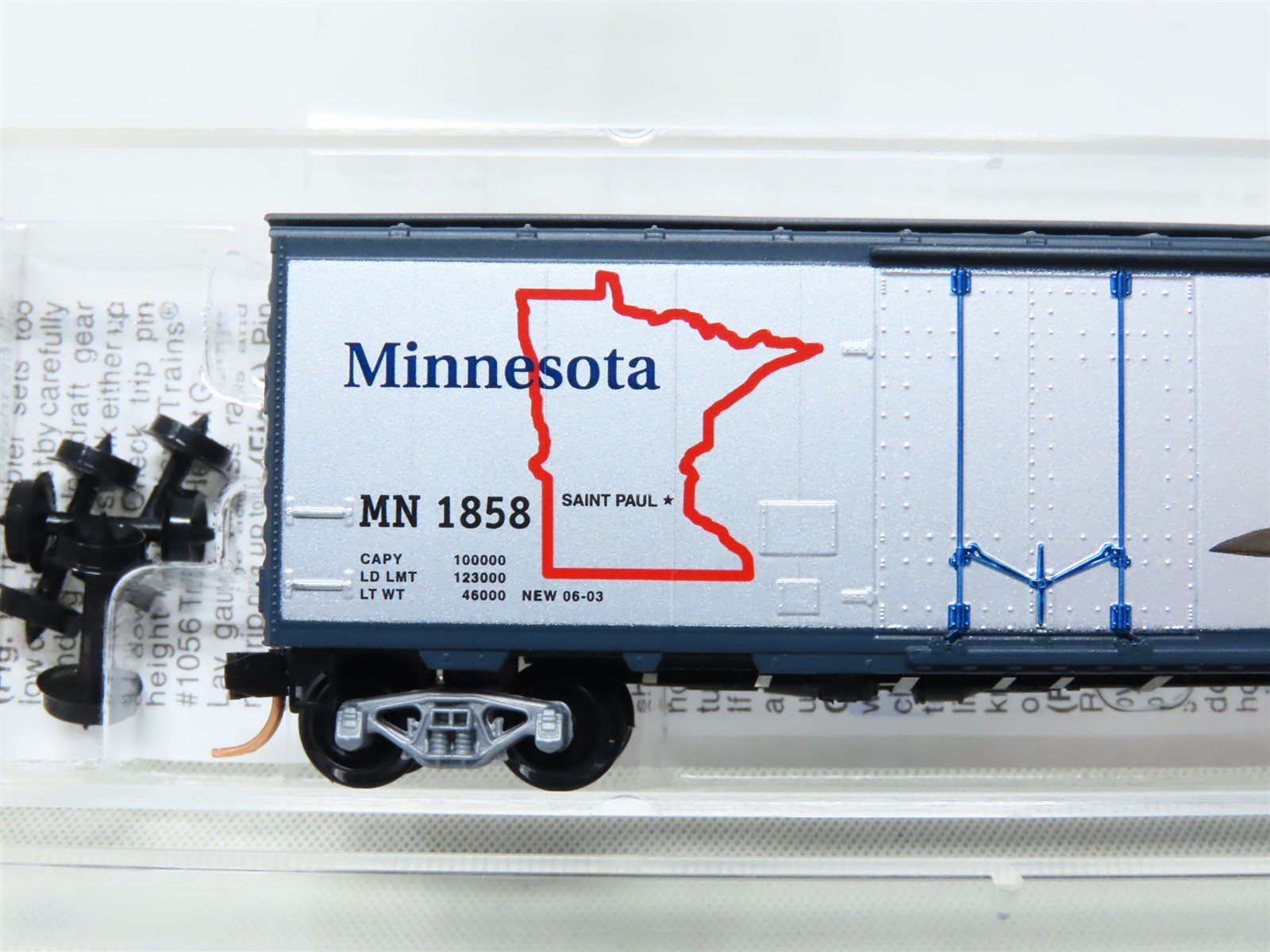 N Scale Micro-Trains MTL 21360 MN Minnesota State 40' Plug Door Box Car #1858
