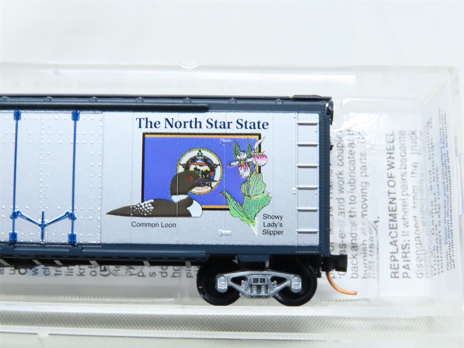 N Scale Micro-Trains MTL 21360 MN Minnesota State 40' Plug Door Box Car #1858