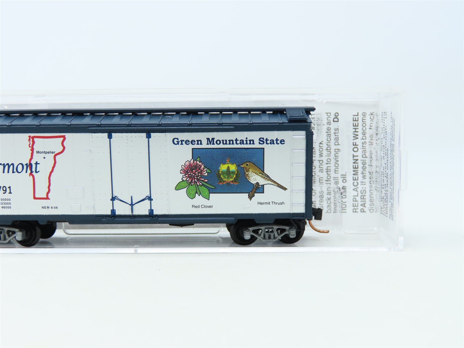 N Scale Micro-Trains MTL 02100402 VT Vermont State 40' Plug Door Box Car #1791