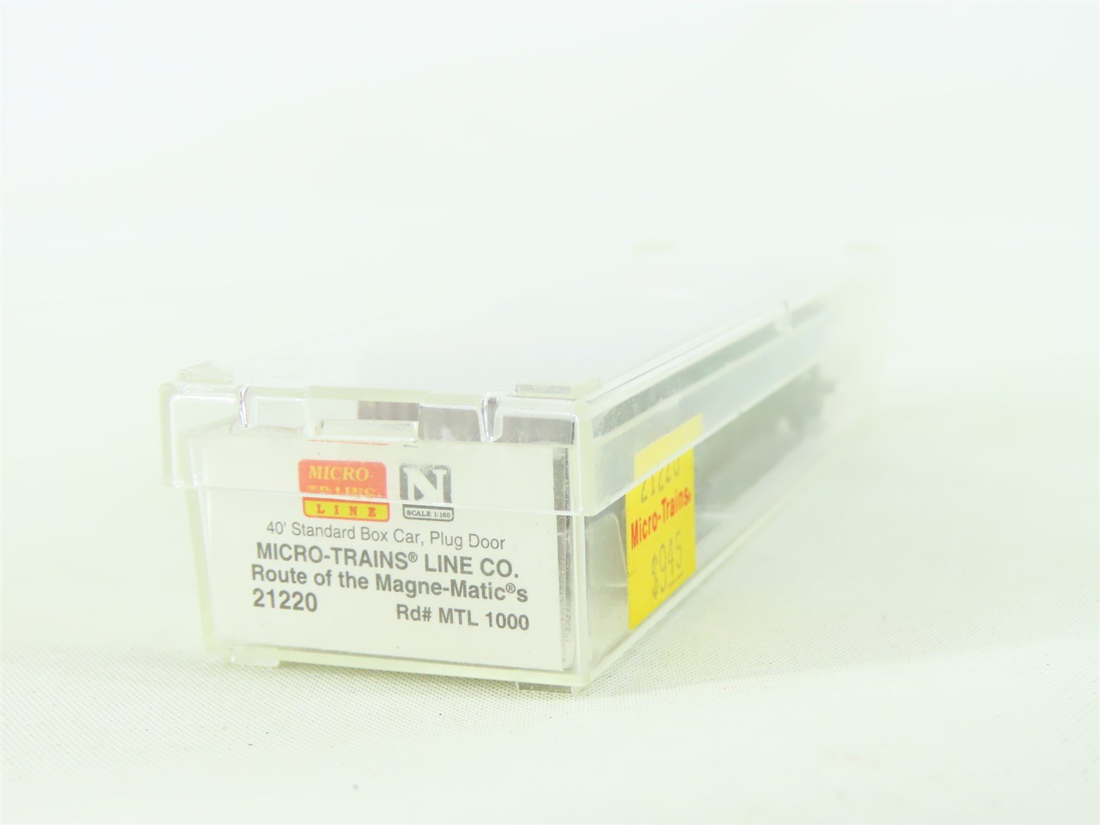 N Scale Micro-Trains MTL 21220 MTL Magne-Matic 40' Boxcar #1000