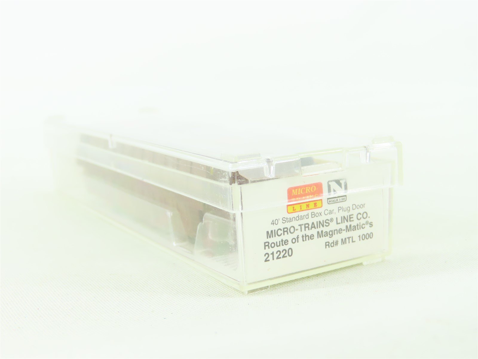 N Scale Micro-Trains MTL 21220 MTL Magne-Matic 40' Boxcar #1000