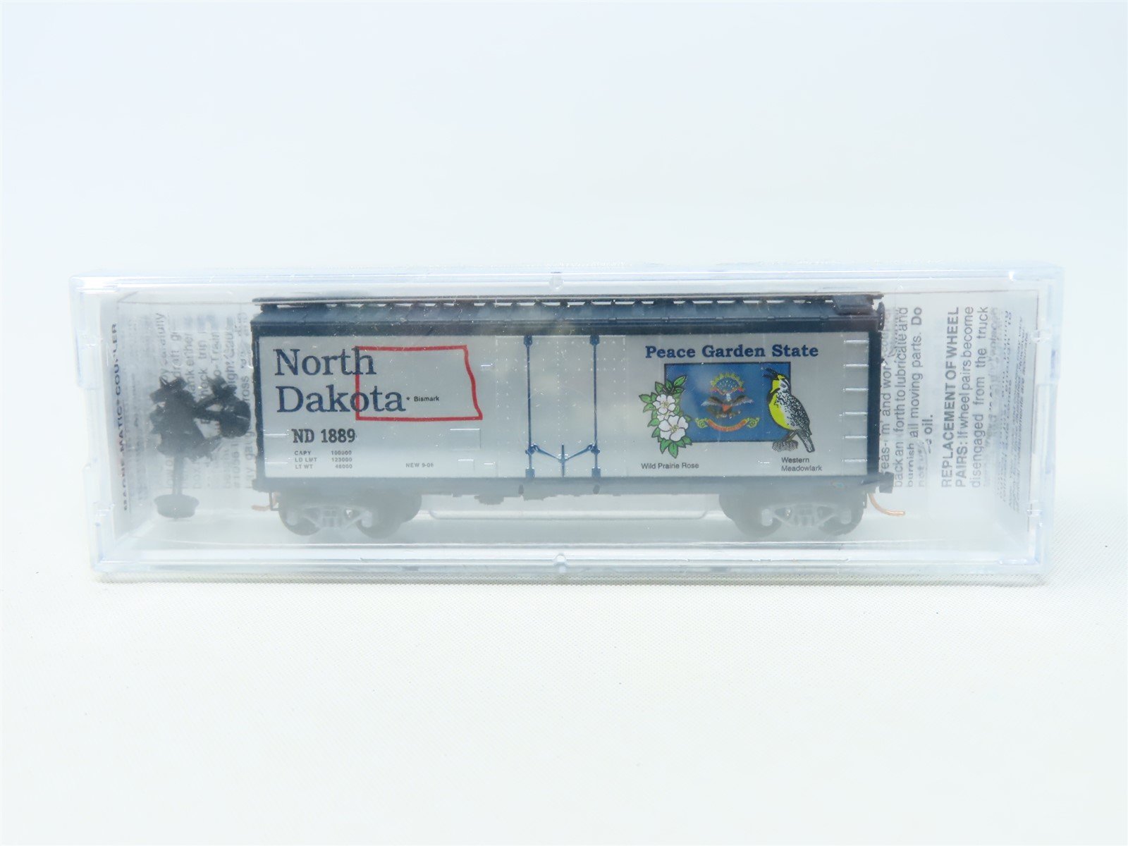 N Scale Micro-Trains MTL 02100405 ND North Dakota State 40' Box Car #1889 Sealed
