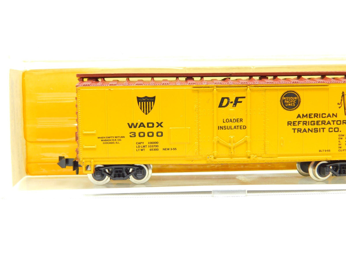 N Scale Atlas 3326 WADX American Refrigerator Transit 40&#39; Box Car #3000