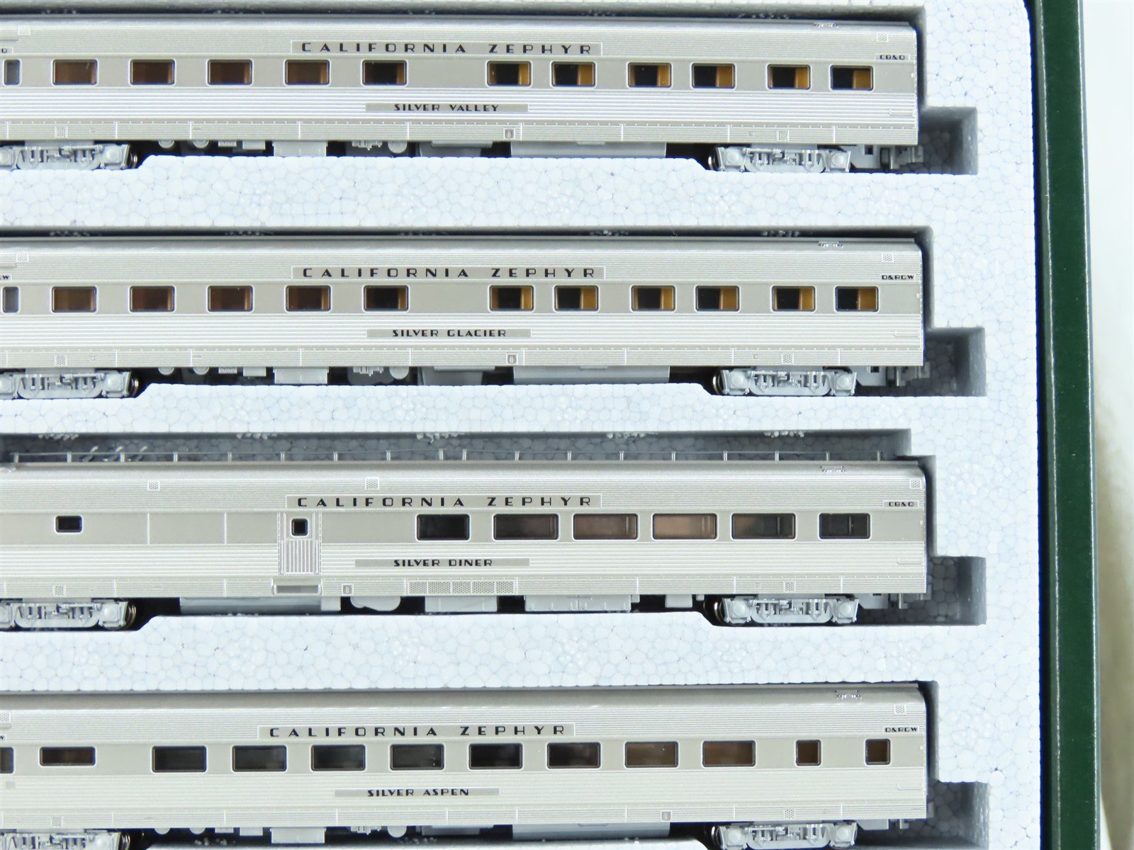 N Scale Kato #106-055 CB&Q, D&RGW, WP California Zephyr 11-Car Passeng -  Model Train Market