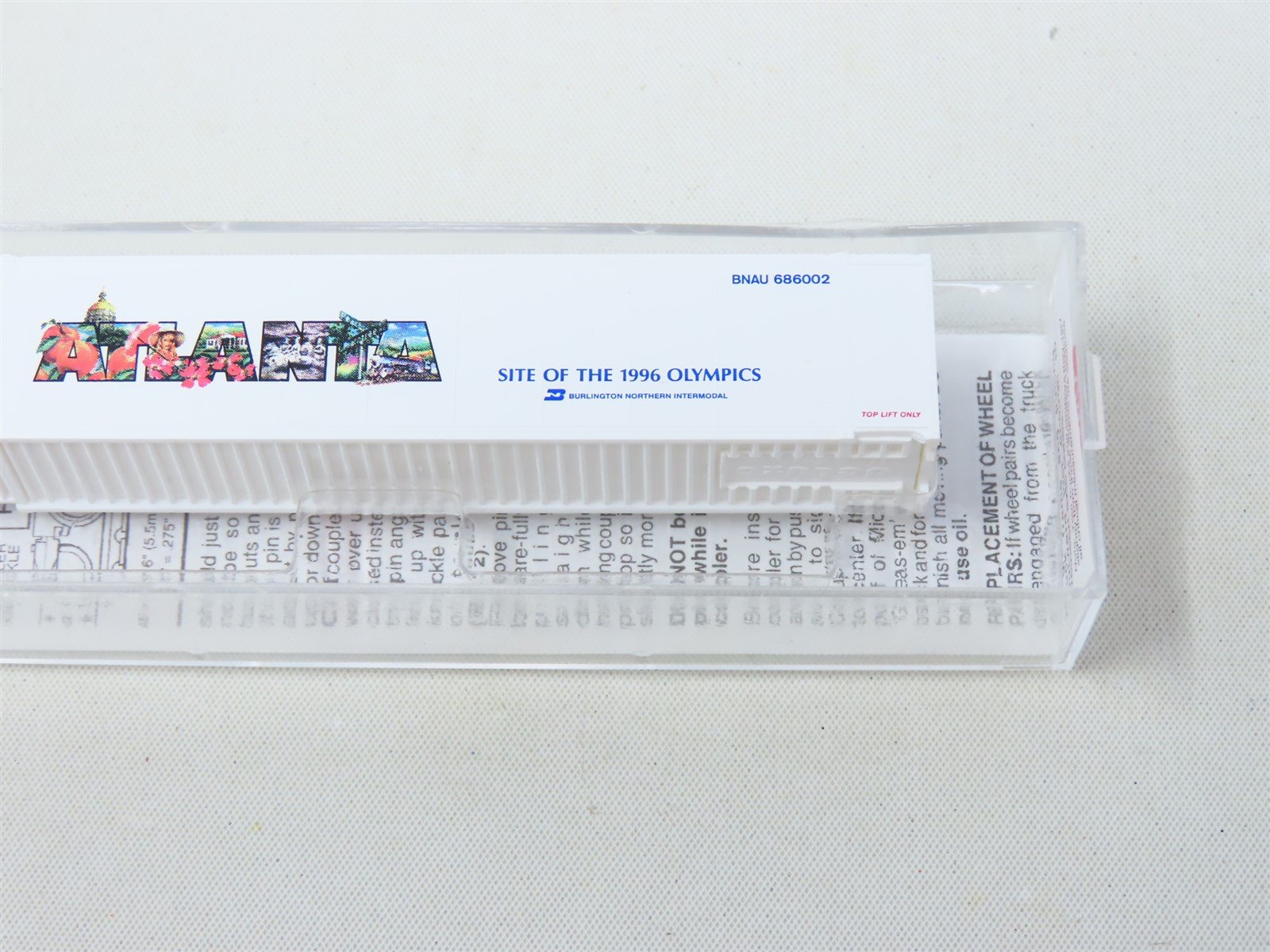 N Scale Micro-Trains MTL 81710 BNAU Burlington Northern 48' Container #686002