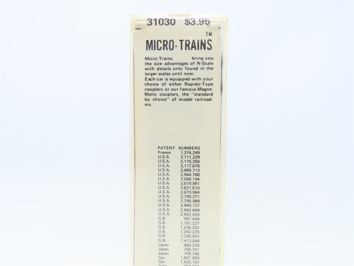 N Scale Kadee Micro-Trains MTL 31030 IC Illinois Central 50&#39; Box Car #523583