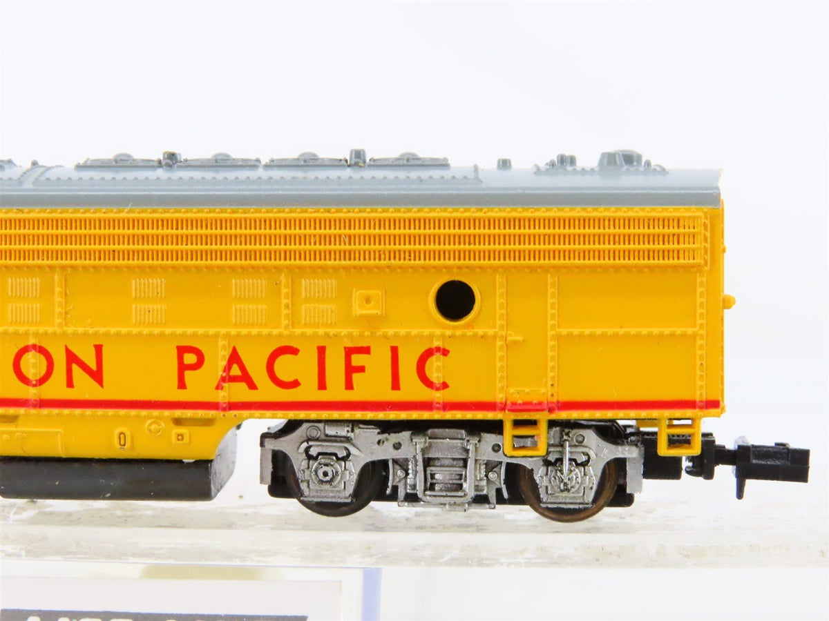 N Scale Life-Like 7752 UP Union Pacific EMD F7A Diesel Locomotive #1400