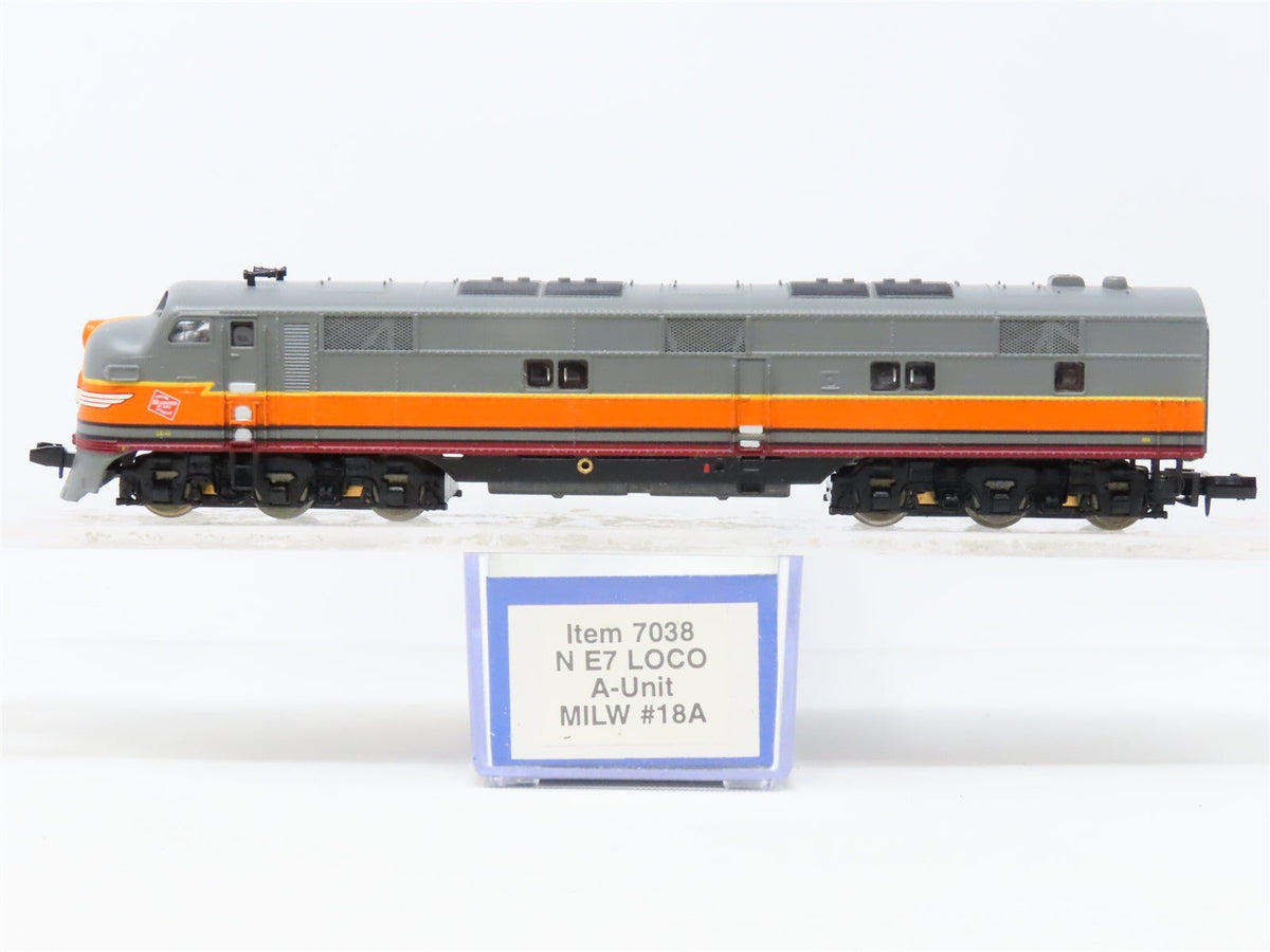 N Scale Life-Like 7038 MILW Milwaukee Road EMD E7A Diesel Locomotive #18A