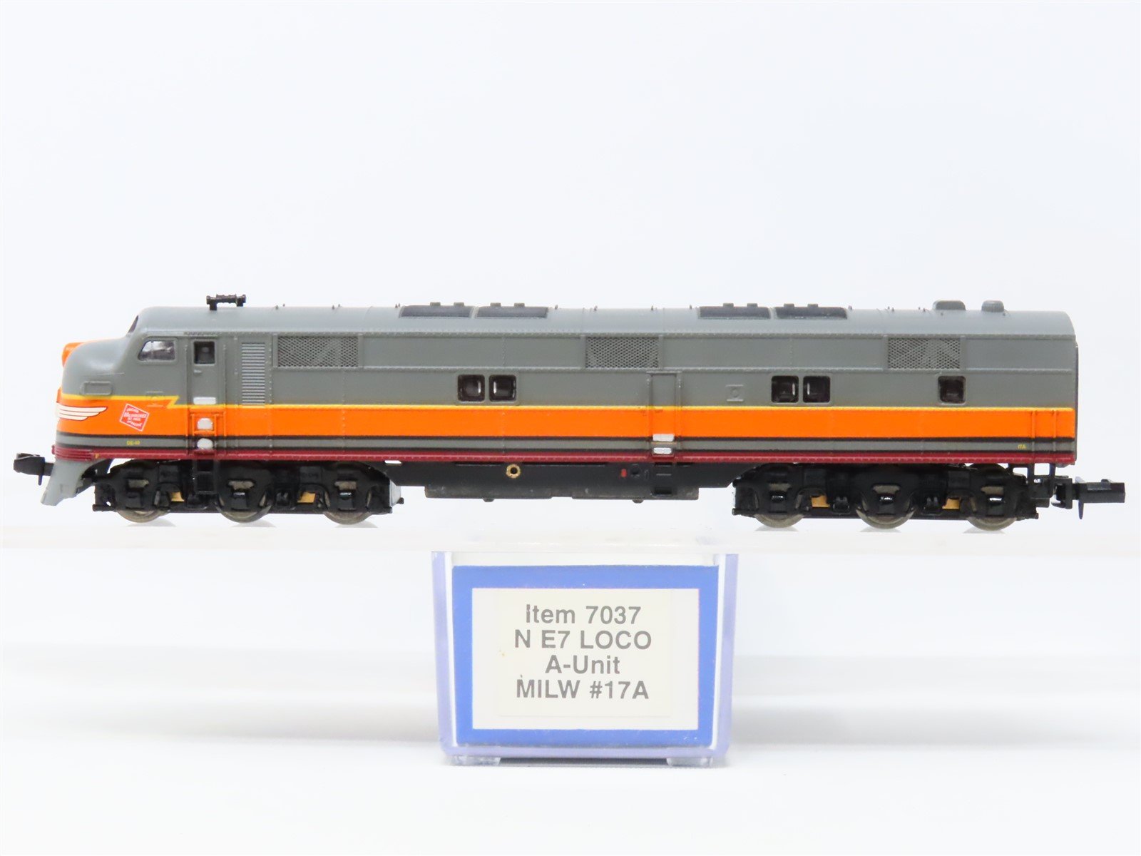 N Scale Life-Like 7037 MILW Milwaukee Road EMD E7A Diesel Locomotive #17A