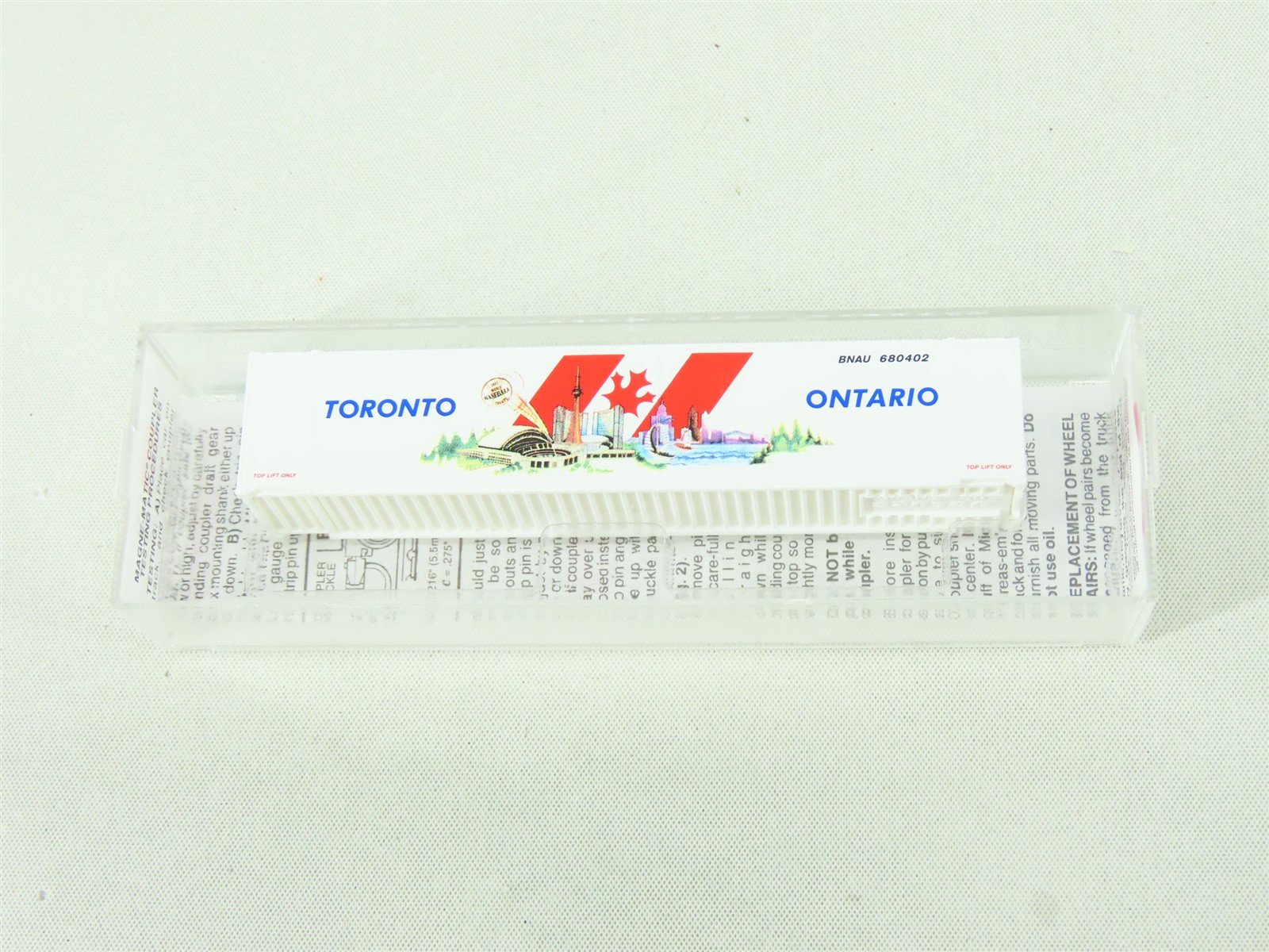 N Scale Micro-Trains MTL 08100740 BNAU Toronto Ontario 48' Container #680402