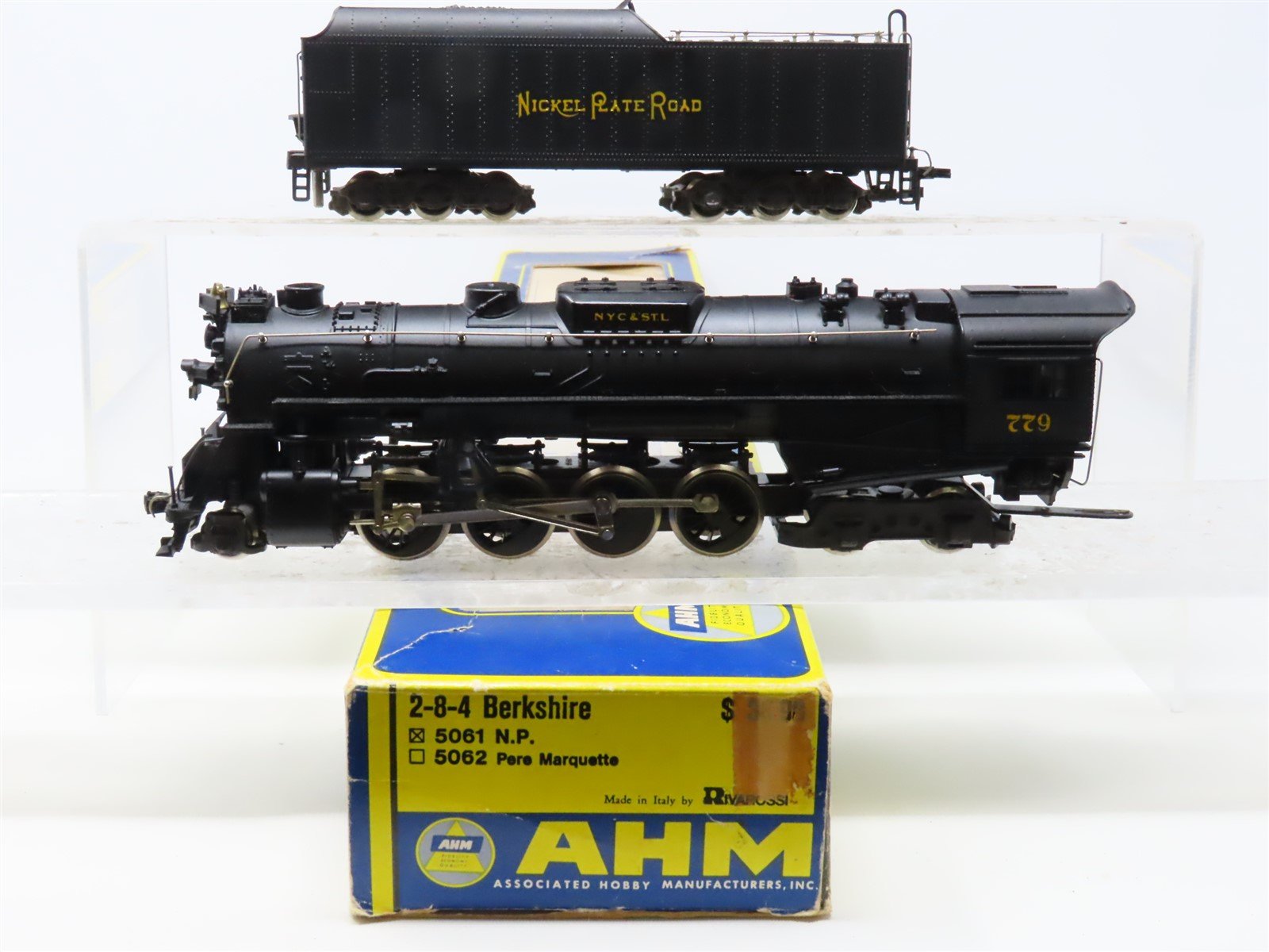 HO Scale AHM/Rivarossi 5061 NKP Nickel Plate Road 2-8-4 Berkshire Steam #779