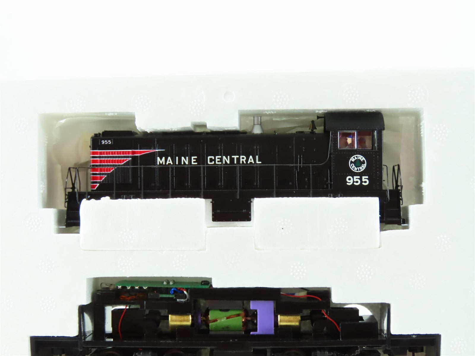 HO Scale Proto 2000 23728 MEC Maine Central S1 Diesel Switcher #955 - DCC Ready