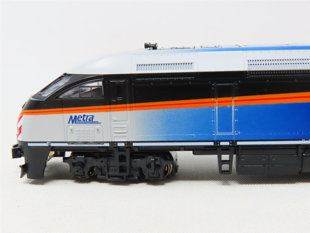 N Scale Kato 106-8701 Chicago METRA Bi-Level Commuter Set w/Loco &amp; 3 Cars