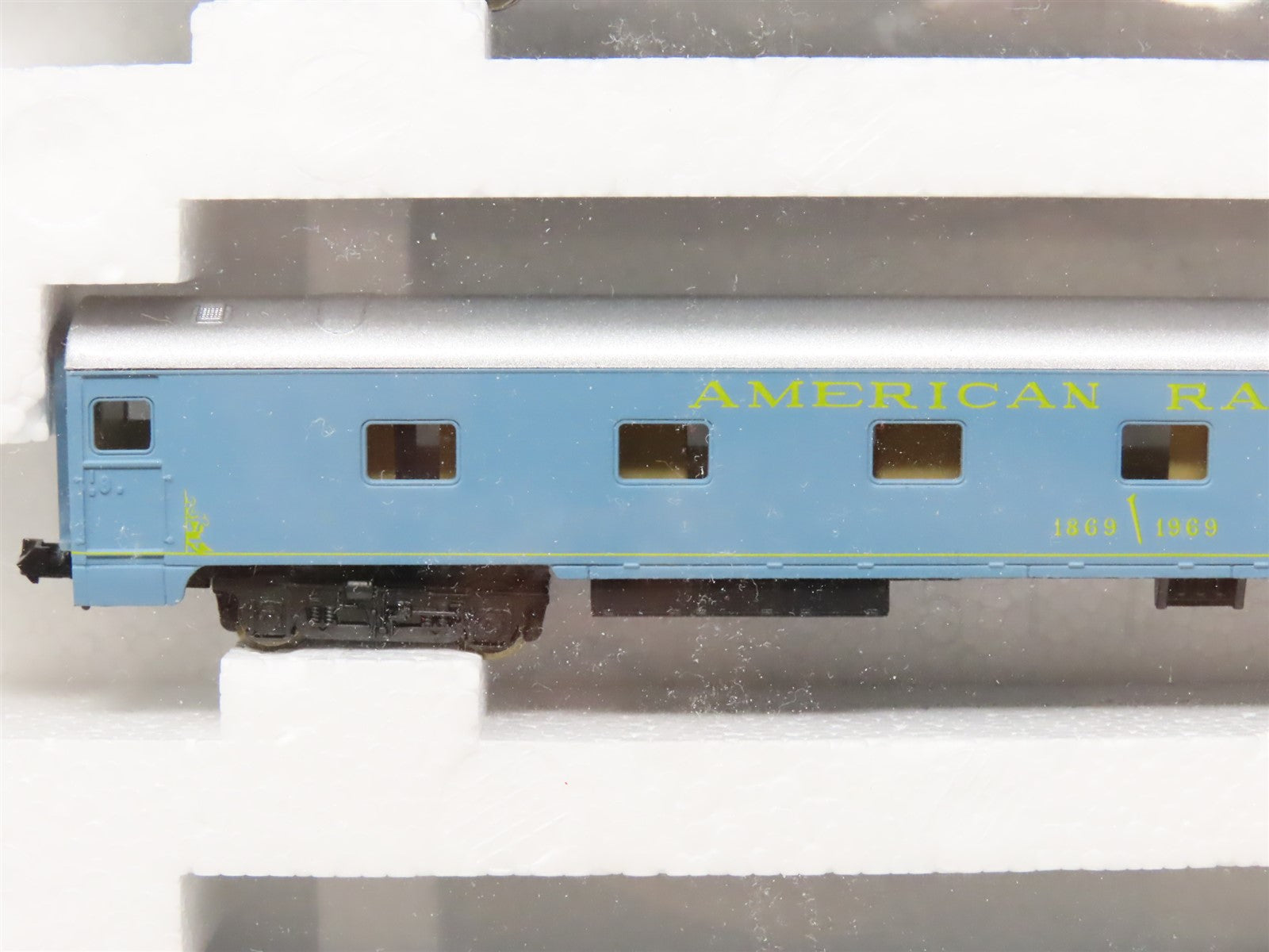 N Scale Rivarossi 0581 American Railroads 3-Car Passenger Set