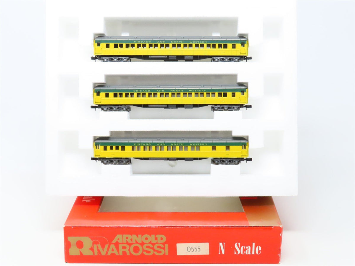 N Scale Rivarossi 0555 CNW Chicago &amp; Northwestern 3-Car Passenger Set