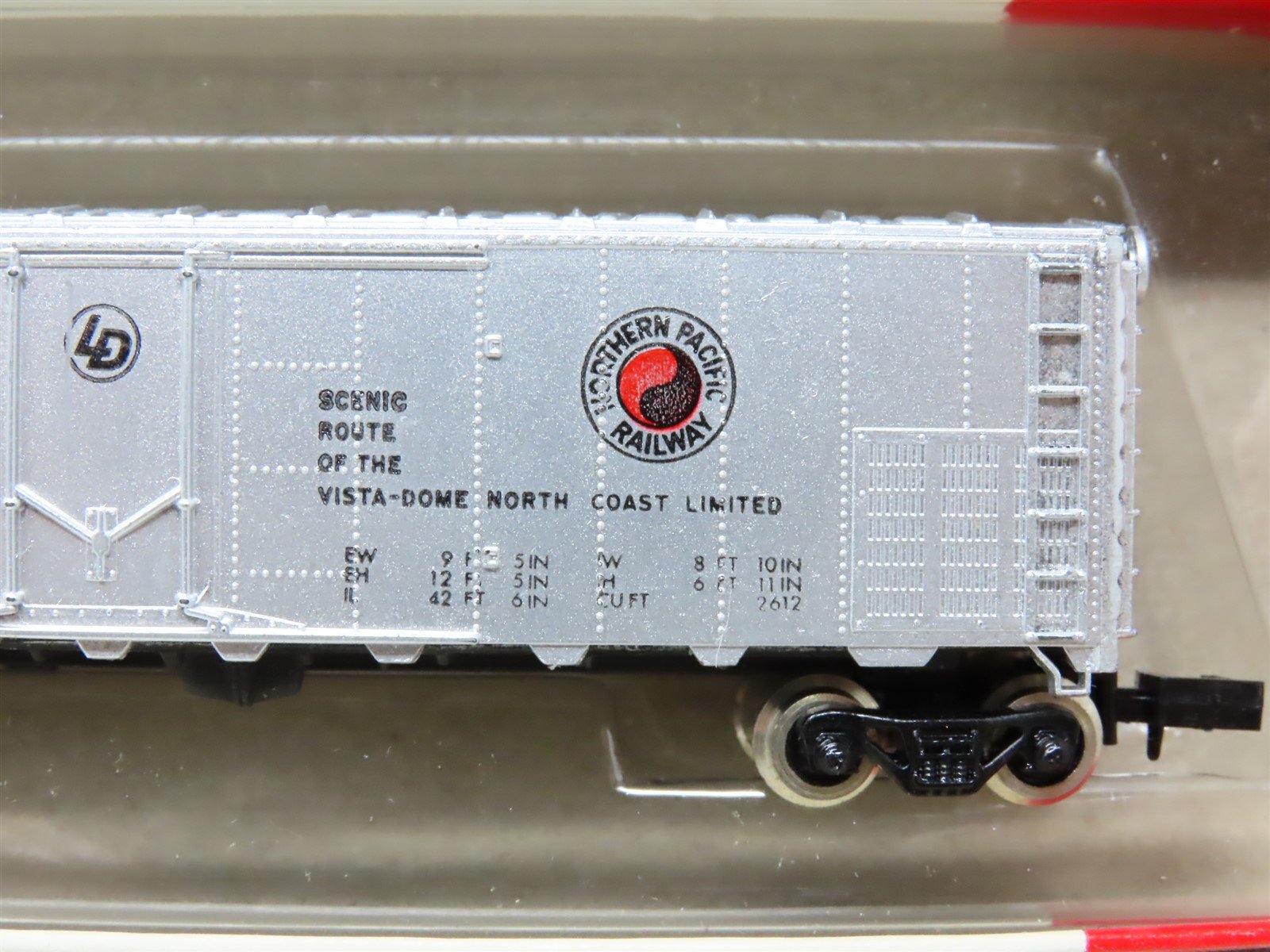 N Scale Con-Cor 1671-D NPM Northern Pacific Railway 50' Modern Reefer #546