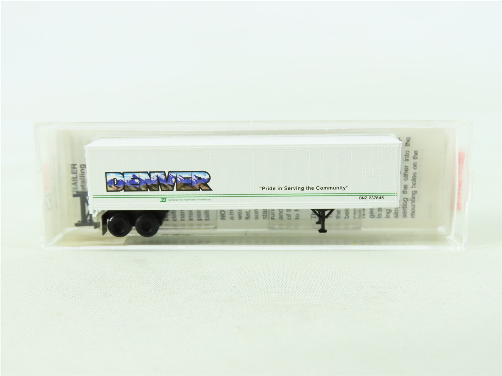 N Scale Micro-Trains MTL 67140 BNZ BN Intermodal Denver 45' Trailer #237845