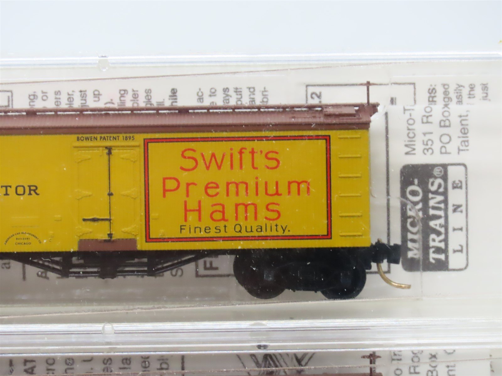 N Scale Micro-Trains MTL 58072 Meat Packers of Chicago 36' Reefer 3-Pack SEALED