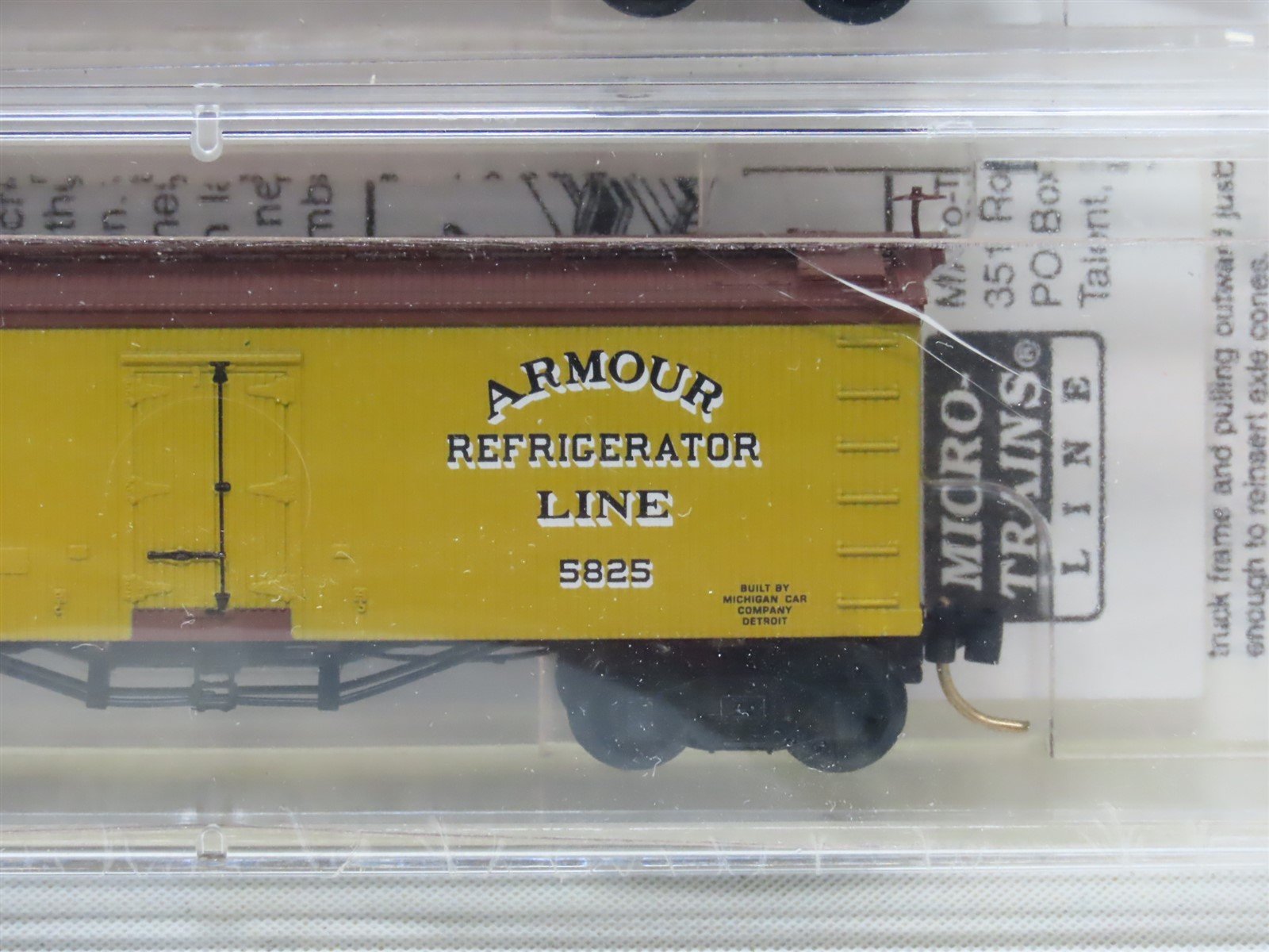 N Scale Micro-Trains MTL 58072 Meat Packers of Chicago 36' Reefer 3-Pack SEALED