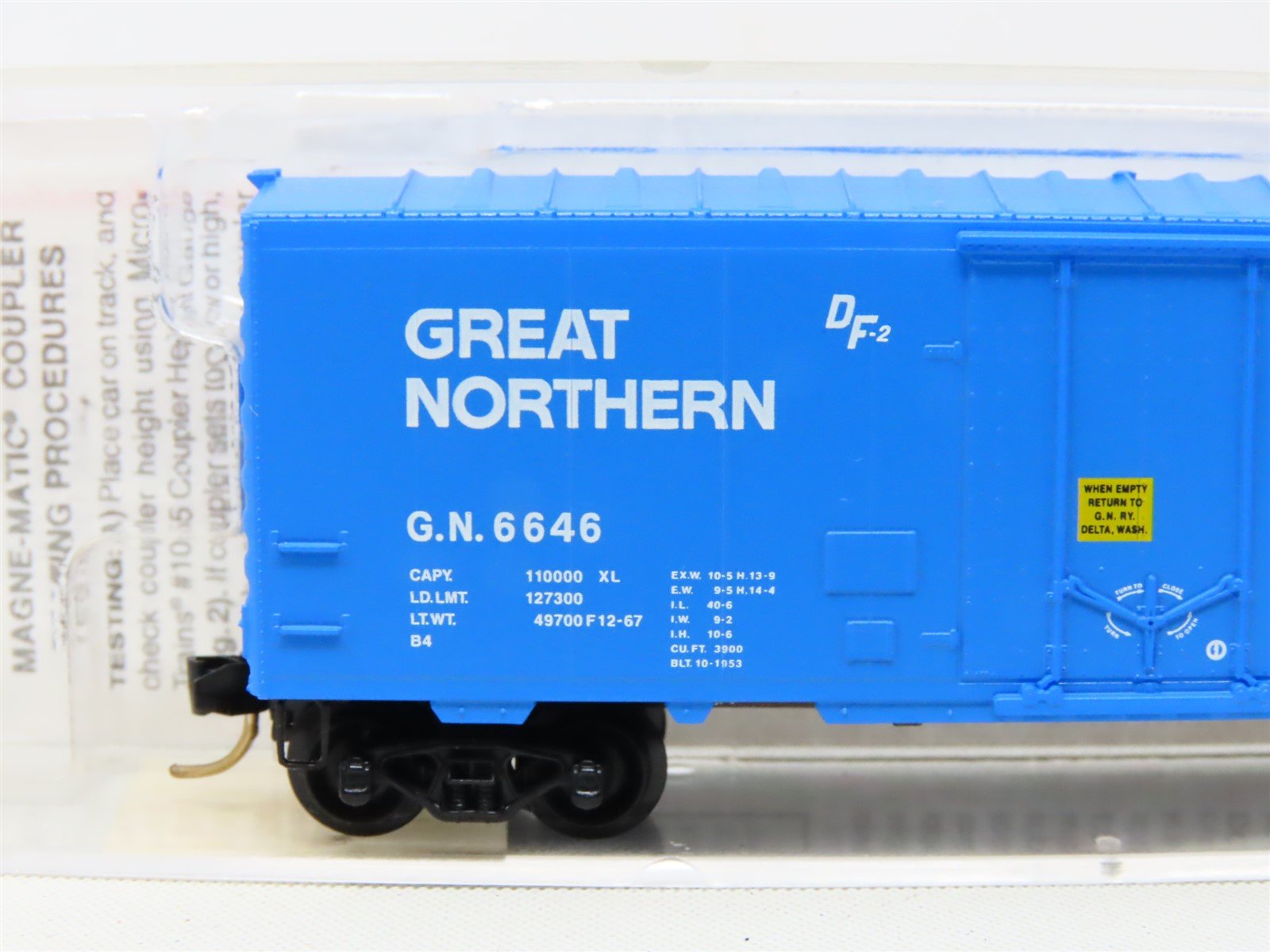 N Scale Micro-Trains MTL 74030 GN Big Sky Blue 40' Plug Door Box Car #6646