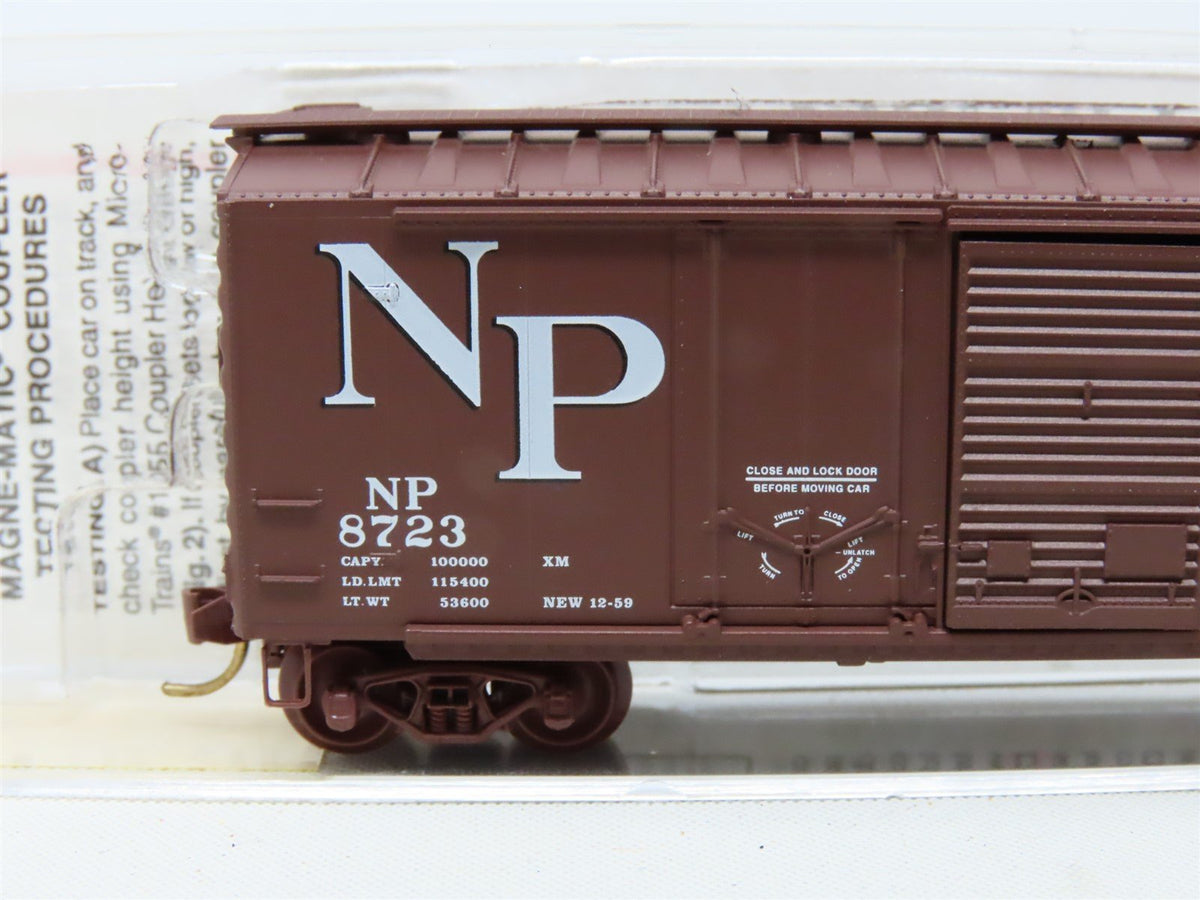 N Micro-Trains MTL 22040 NP Northern Pacific 40&#39; Combination Door Box Car #8723