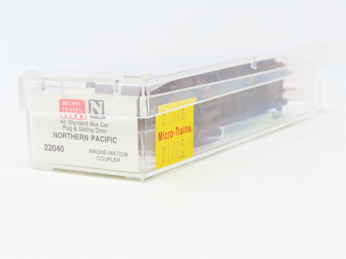 N Micro-Trains MTL 22040 NP Northern Pacific 40&#39; Combination Door Box Car #8723