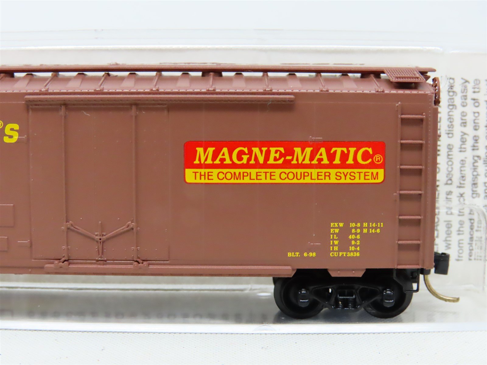 N Scale Micro-Trains MTL 21220 Route of the Magne-Matics 40' Box Car #1000