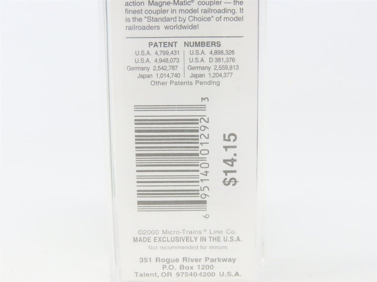 N Micro-Trains MTL 22090 NP Northern Pacific 40&#39; Combination Door Box Car #8133