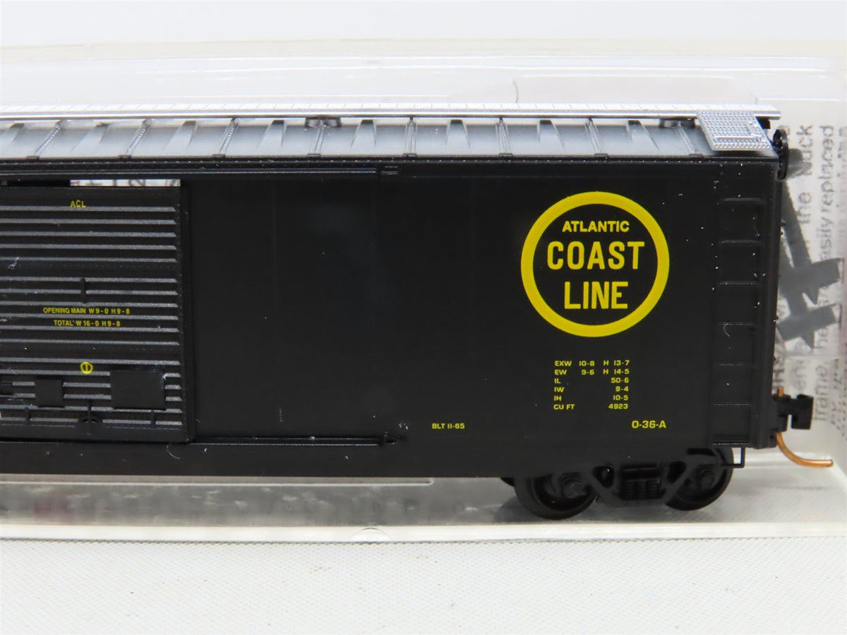 N Scale Micro-Trains MTL 03300170 ACL Atlantic Coast Line 40&#39; Box Car #15394