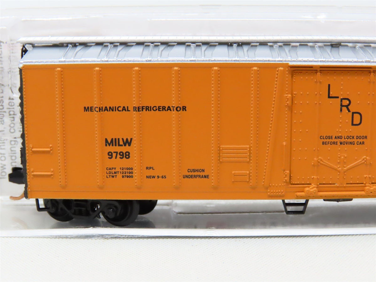 N Scale Micro-Trains MTL 70040 MILW Milwaukee Road 51&#39; Mechanical Reefer #9798