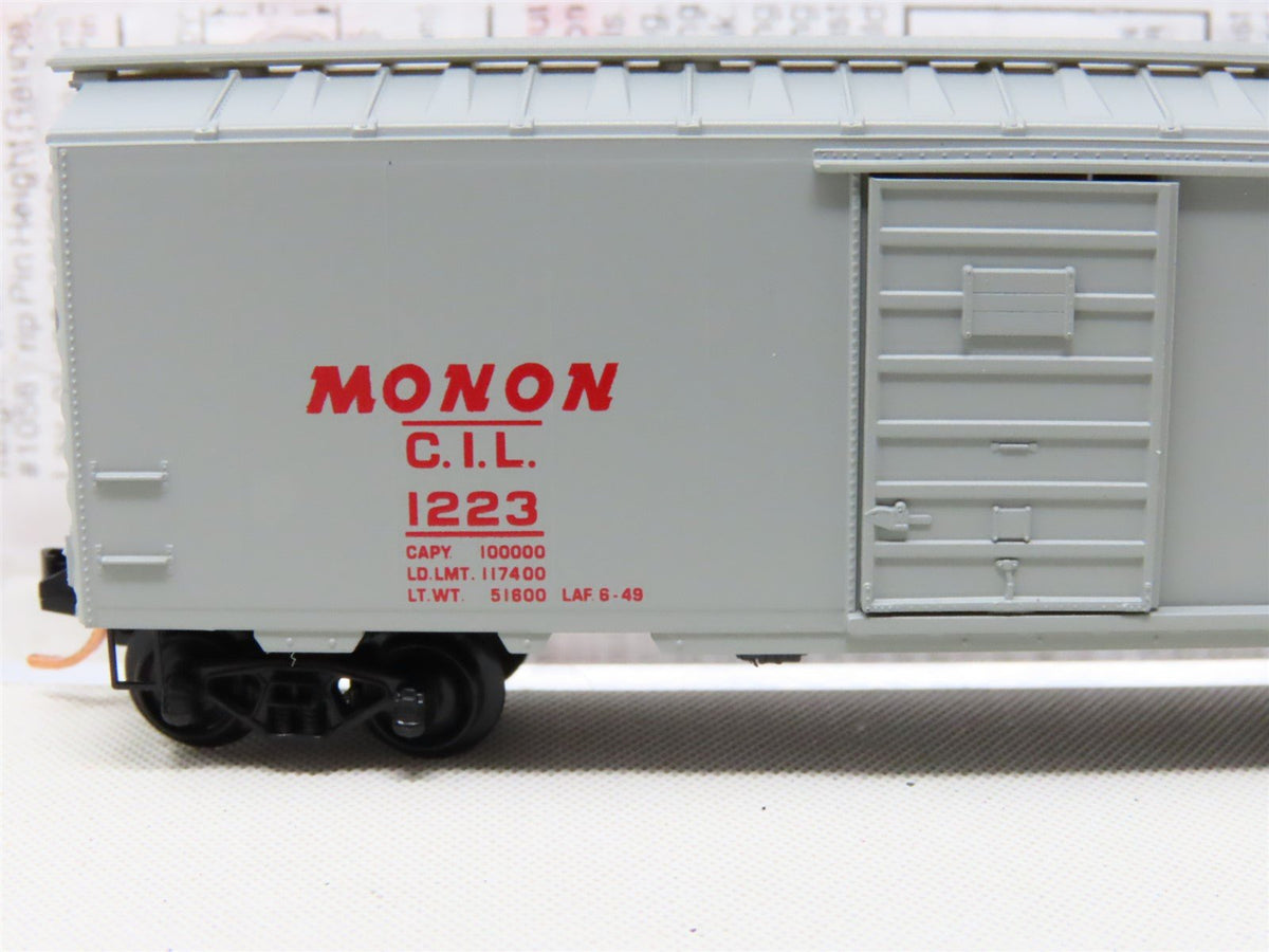 N Scale Micro-Trains MTL 20576 CIL Monon Railroad 40&#39; Standard Box Car #1223