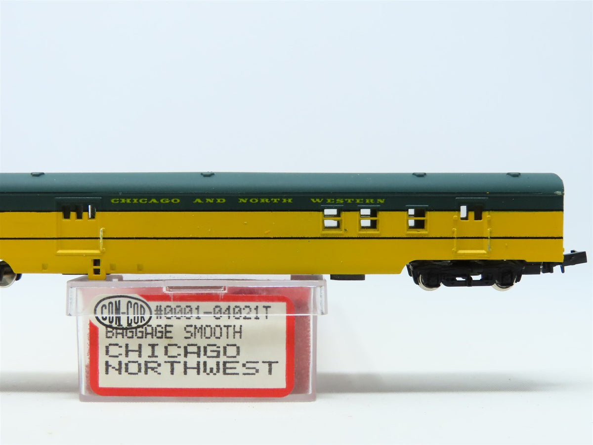 N Scale Con-Cor 0001-04021T CNW Chicago Northwestern Baggage Passenger Car