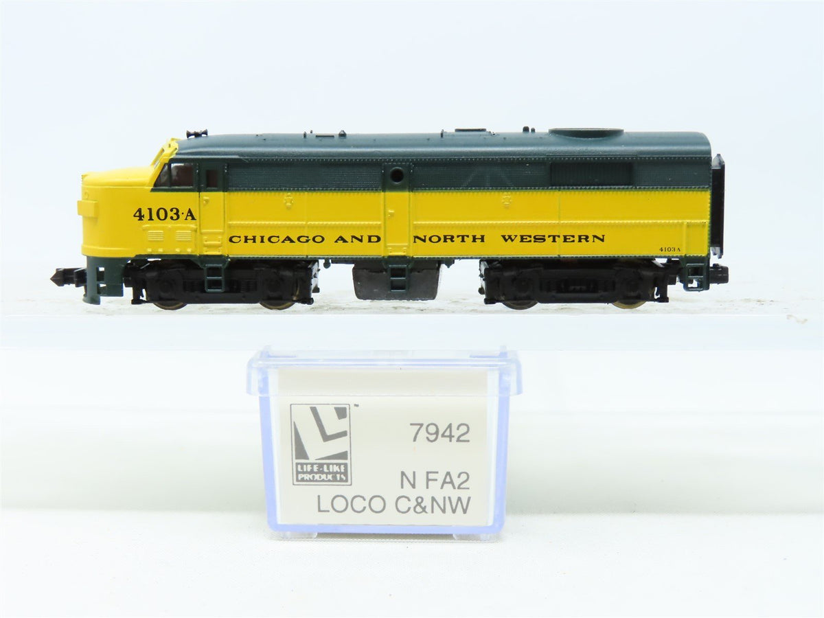 N Scale Life-Like 7942 CNW Chicago &amp; Northwestern FA2 Diesel Locomotive #4103A