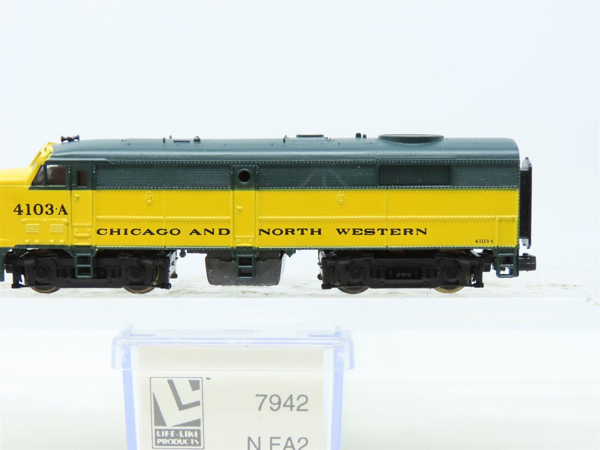 N Scale Life-Like 7942 CNW Chicago &amp; Northwestern FA2 Diesel Locomotive #4103A