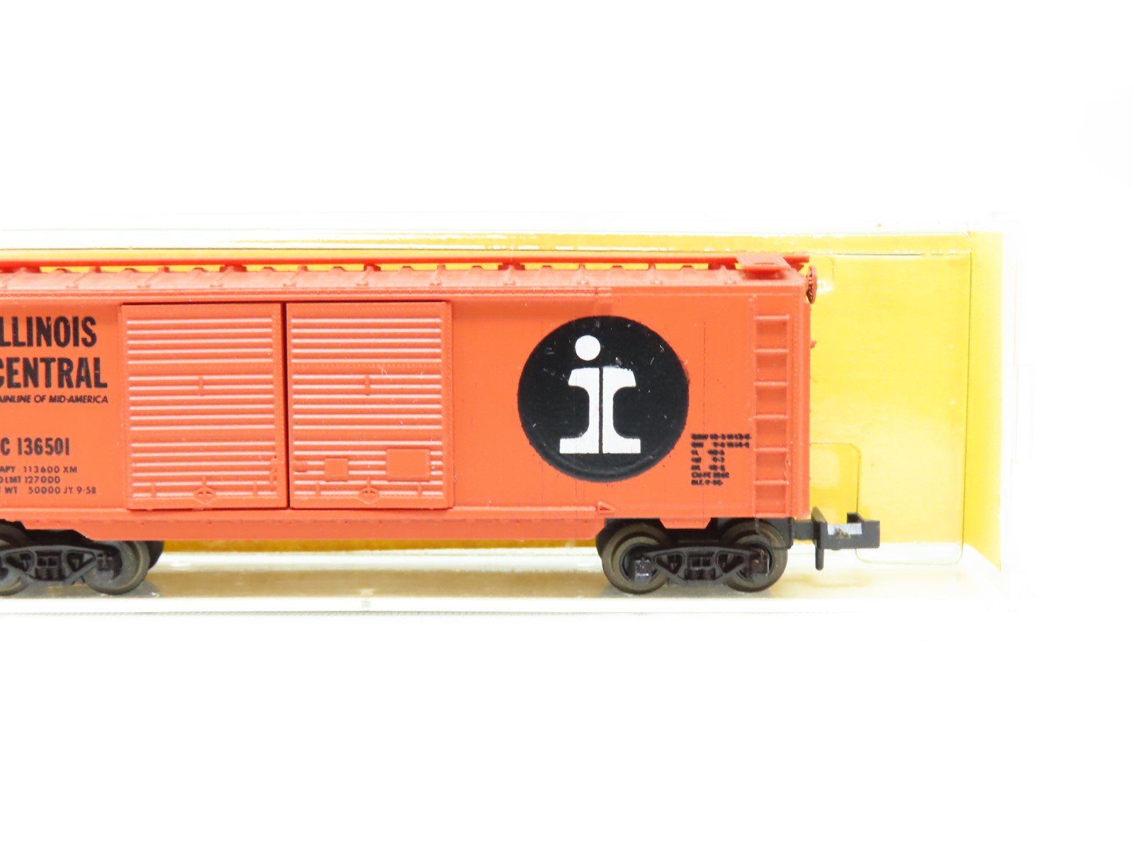 N Kadee Micro-Trains MTL 23398-1 IC Illinois Central Boxcar #136501 - Blue Label