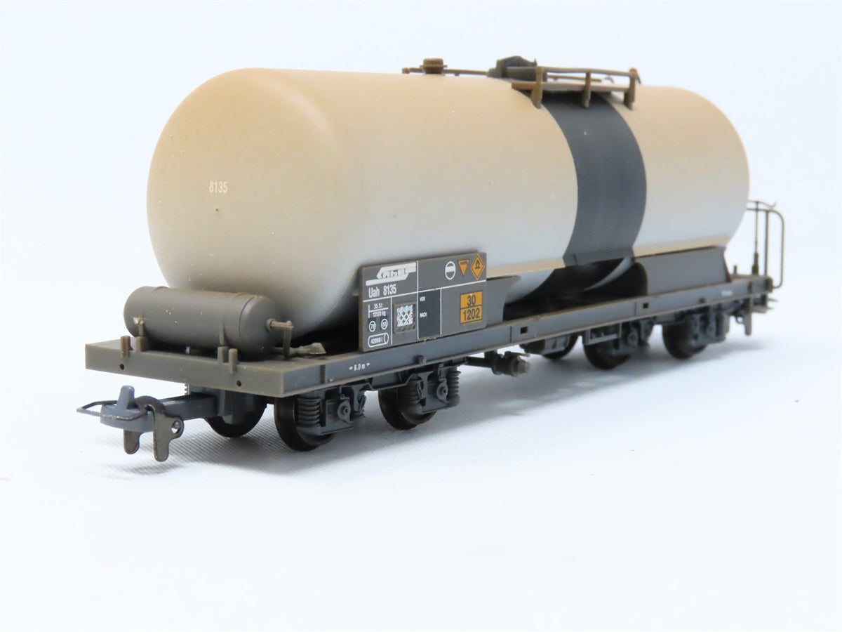 HOm Scale Bemo 2285-115 RhB Rhaetian Railway Tank Car #8135 - Weathered