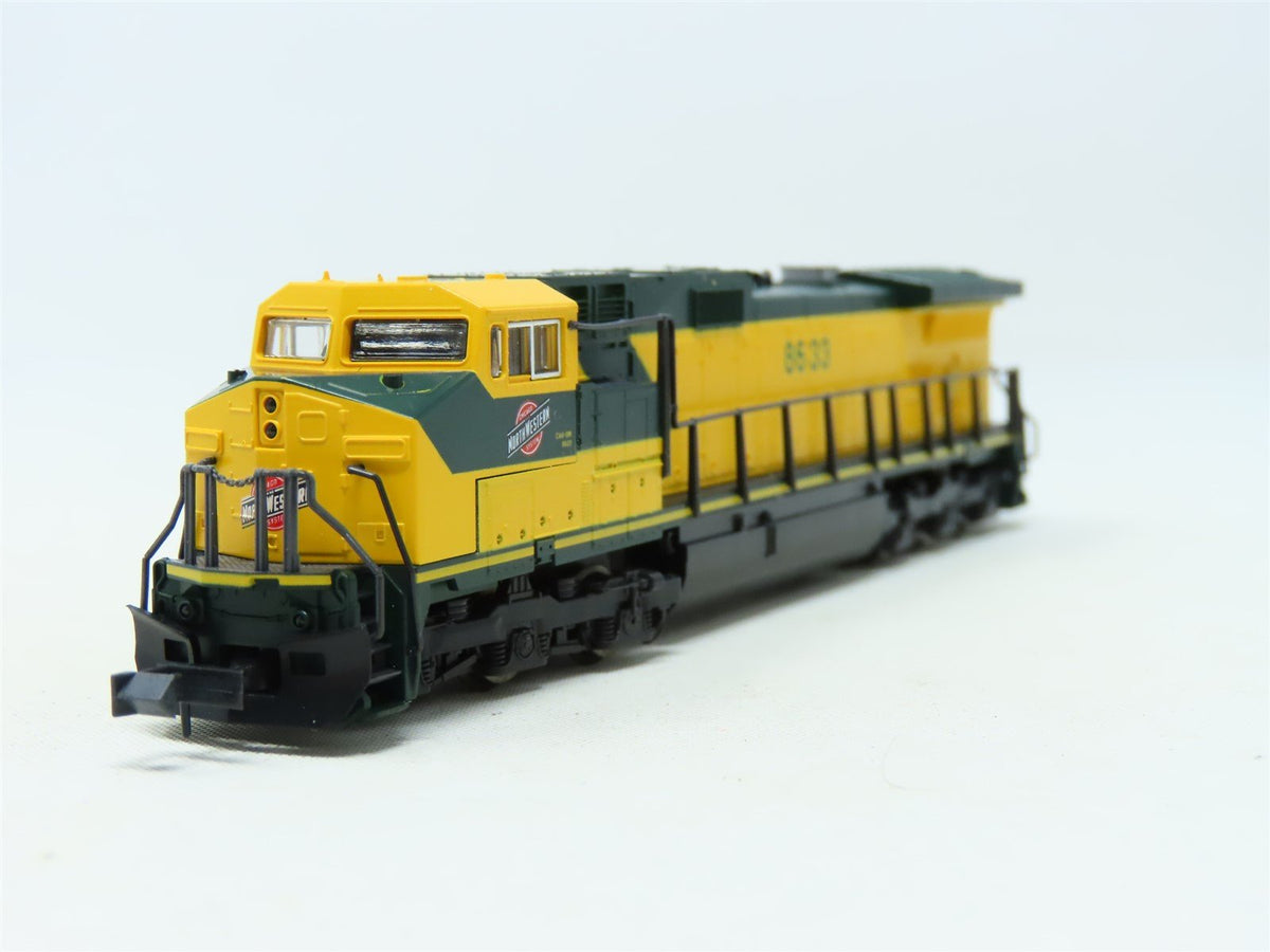 N Scale Kato 176-3302 CNW Chicago Northwestern C44-9W Diesel Locomotive #8633