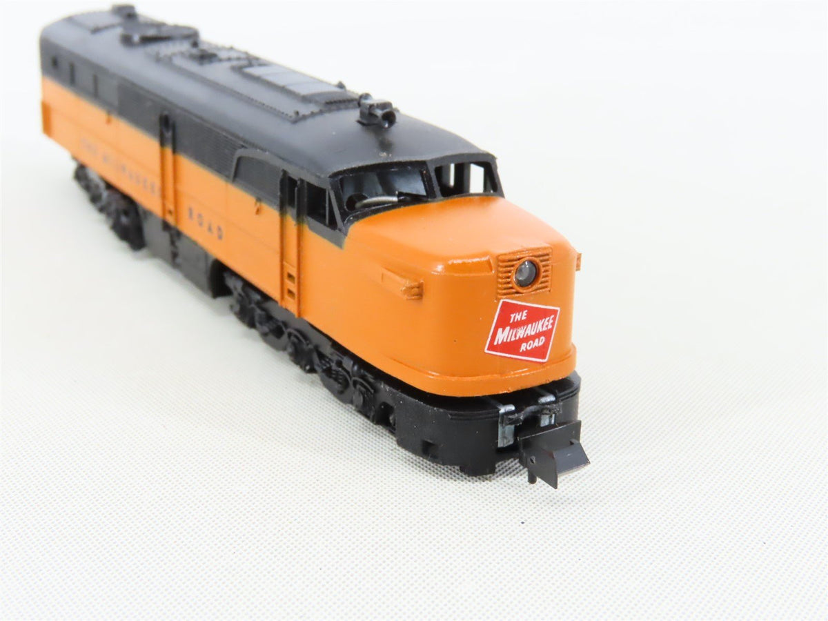 N Scale Con-Cor 0001-02061L MILW Milwaukee Road ALCO PA1 Diesel Locomotive No#