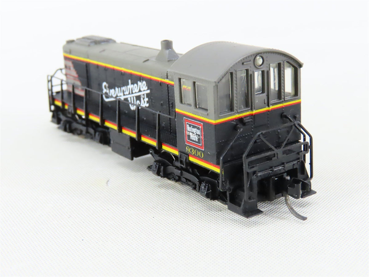 N Scale Arnold 5025 CB&amp;Q Burlington Route ALCO S-2 Diesel Switcher #9300