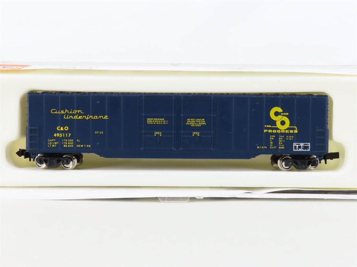 N Scale Con-Cor #0001-5562-12 B&amp;O Chessie System Scheme 2 60&#39; Box Car #495117