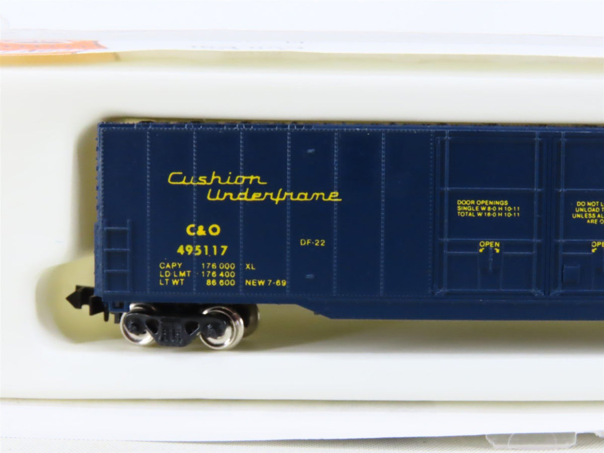 N Scale Con-Cor #0001-5562-12 B&amp;O Chessie System Scheme 2 60&#39; Box Car #495117