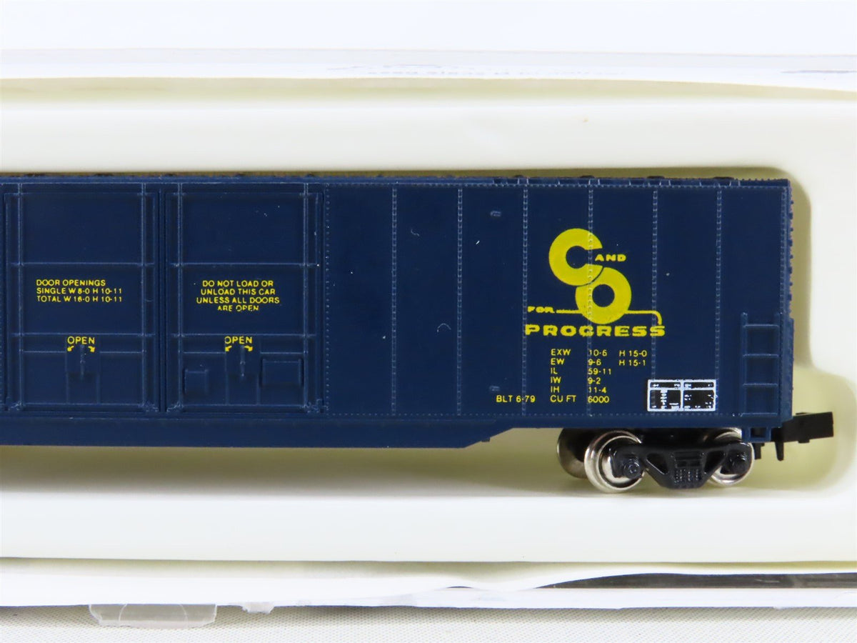 N Scale Con-Cor #0001-5562-12 B&amp;O Chessie System Scheme 2 60&#39; Box Car #495117