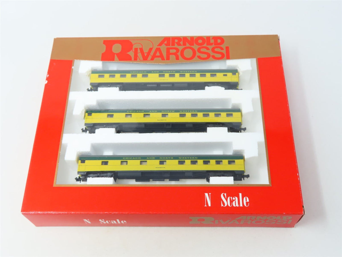 N Scale Arnold Rivarossi #0574 CNW Chicago &amp; North Western 3-Car Passenger Set