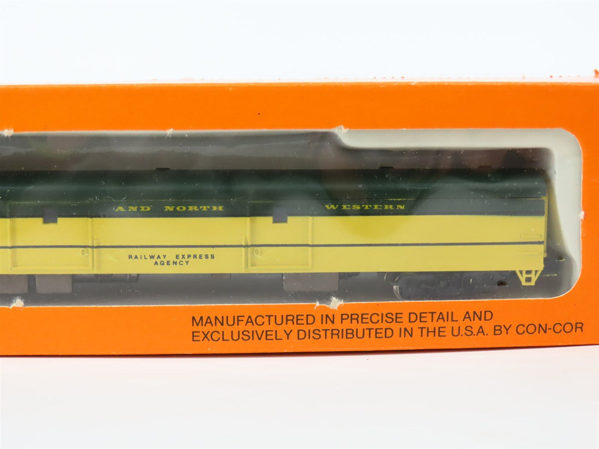 N Scale Con-Cor 0001-04081T CNW Chicago North Western Baggage Passenger Car