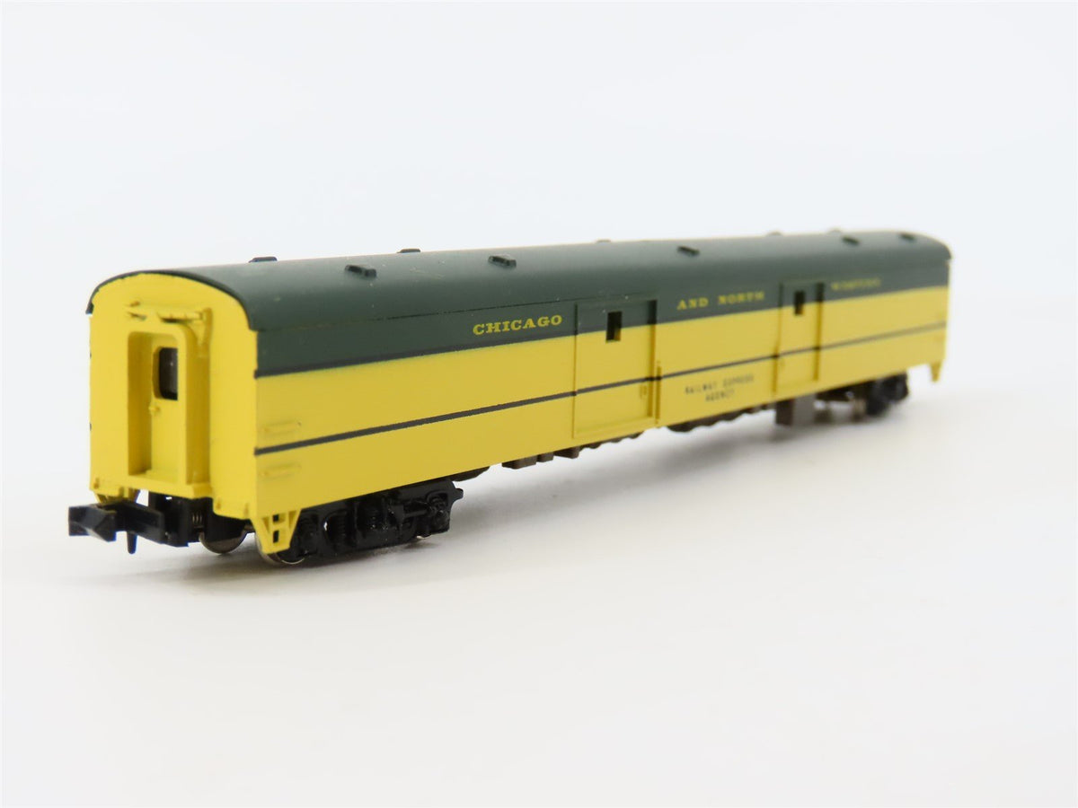 N Scale Con-Cor 0001-04081T CNW Chicago North Western Baggage Passenger Car