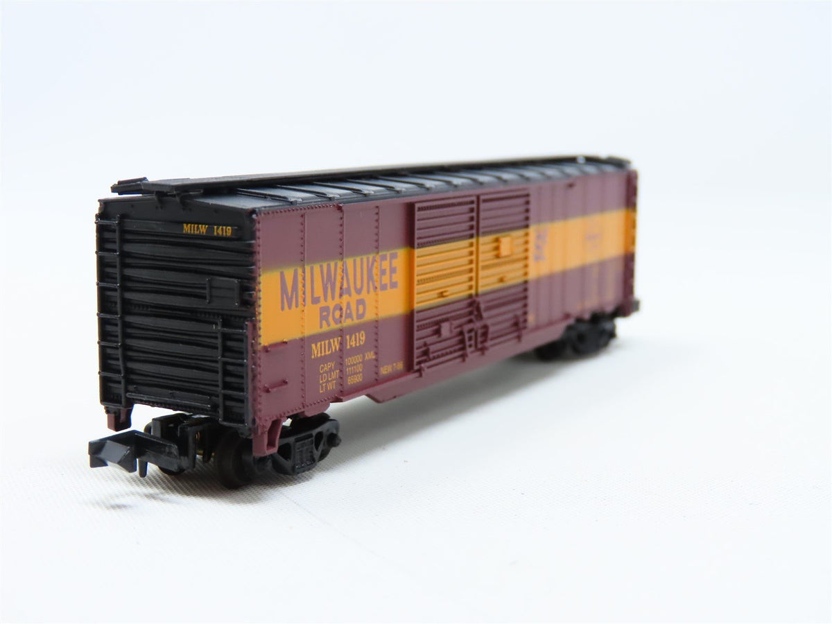 N Scale Con-Cor 0001-041206-3 MILW Milwaukee Road 50&#39; Double Door Box Car #1419